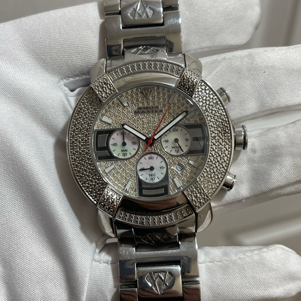Gorgeous Aqua Master Men's Diamond Dial Stainless Steel Bracelet Diamond Watch